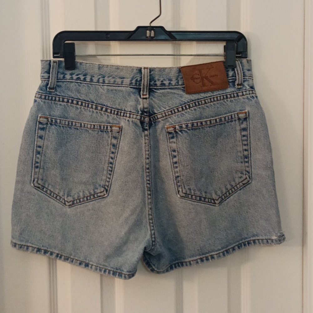 Women's Vintage Calvin Klein high-rise semi distressed denim shorts size 11
